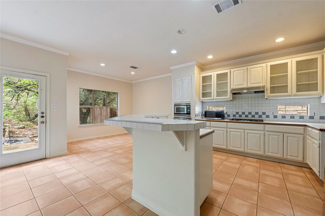 6504 Twin Creek HOLW, Austin, TX 78750