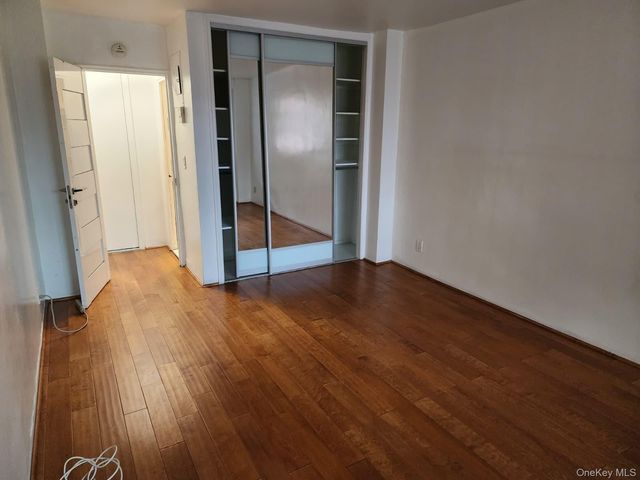 61-15 98th Street 15G, Rego Park, NY 11374