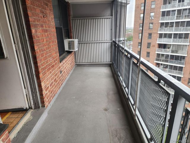 61-15 98th Street 15G, Rego Park, NY 11374