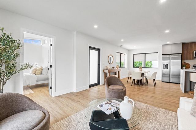 7731 Farragut St, Hollywood, FL 33024