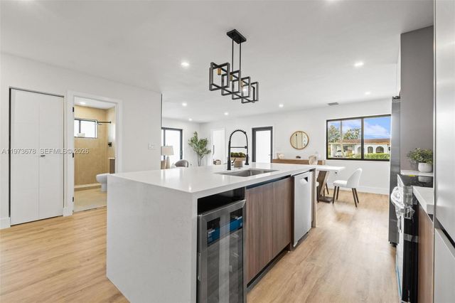 7731 Farragut St, Hollywood, FL 33024