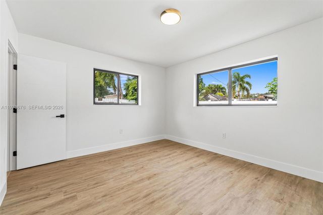 7731 Farragut St, Hollywood, FL 33024