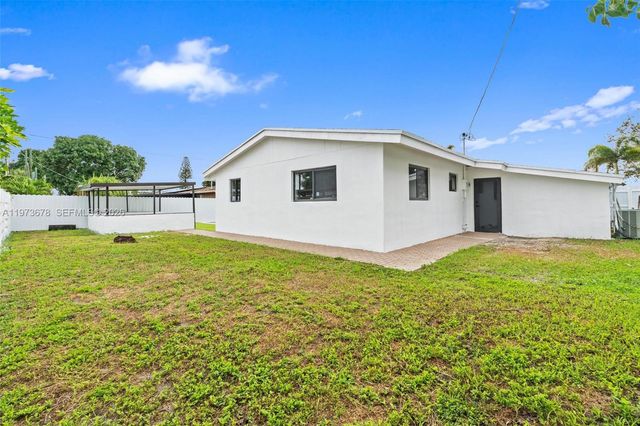 7731 Farragut St, Hollywood, FL 33024