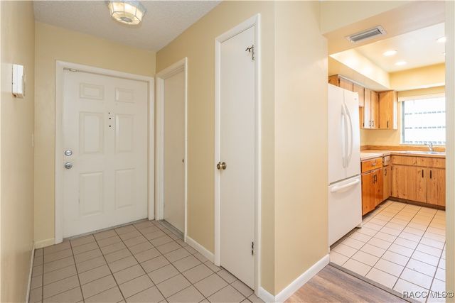 5 Jamaica Street, Homosassa, FL 34446