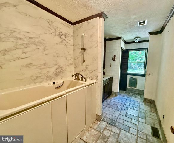 229 OAKSHADE RD, Tabernacle, NJ 08088