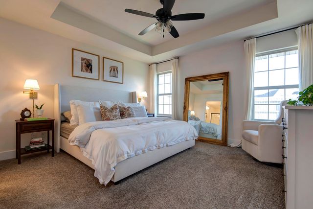 5565 W Pine Street, Springfield, MO 65802