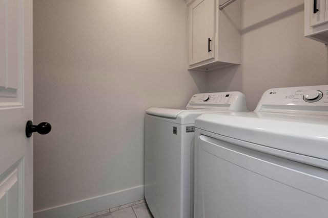 5565 W Pine Street, Springfield, MO 65802