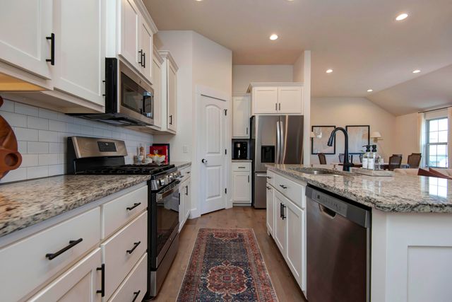 5565 W Pine Street, Springfield, MO 65802