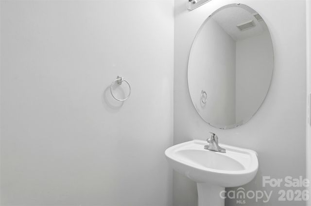 6856 Cypress Tree Lane, Charlotte, NC 28215