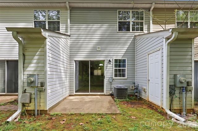 6856 Cypress Tree Lane, Charlotte, NC 28215