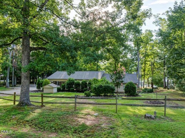 130 Recreation Lane, Macon, NC 27551