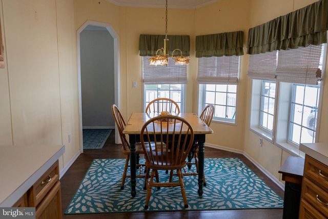 19 POWHATAN DR, Buena, NJ 08310