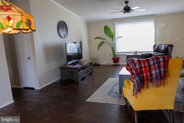 19 POWHATAN DR, Buena, NJ 08310