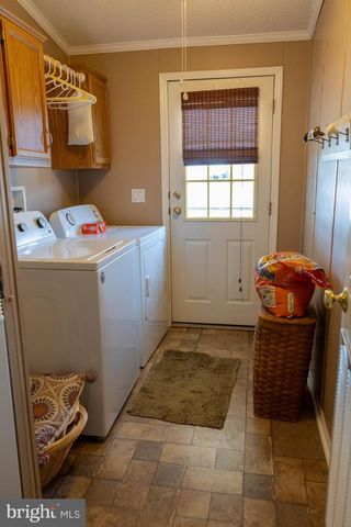 19 POWHATAN DR, Buena, NJ 08310