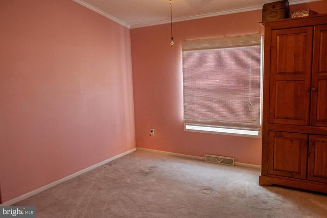 19 POWHATAN DR, Buena, NJ 08310