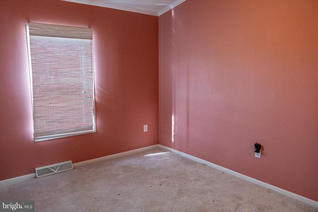 19 POWHATAN DR, Buena, NJ 08310