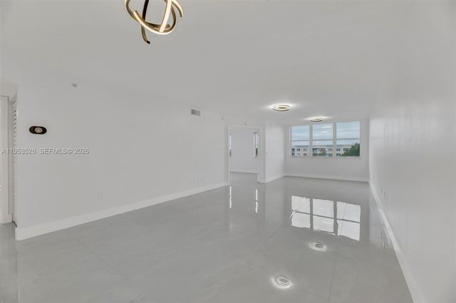 2601 N Nob Hill Rd 407, Sunrise, FL 33322