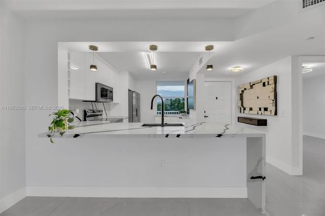 2601 N Nob Hill Rd 407, Sunrise, FL 33322