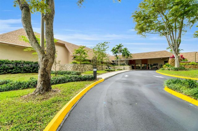 2601 N Nob Hill Rd 407, Sunrise, FL 33322