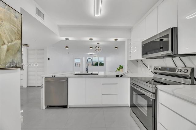 2601 N Nob Hill Rd 407, Sunrise, FL 33322