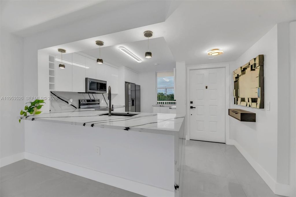 2601 N Nob Hill Rd 407, Sunrise, FL 33322