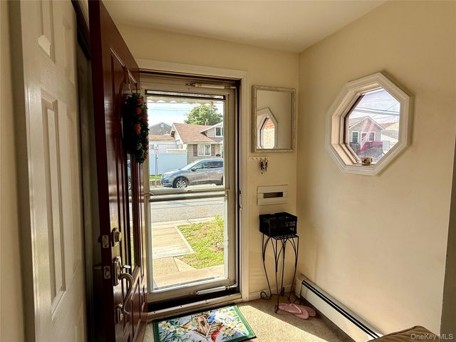 39 West Boulevard, East Rockaway, NY 11518
