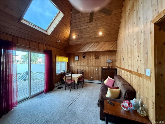 39 West Boulevard, East Rockaway, NY 11518