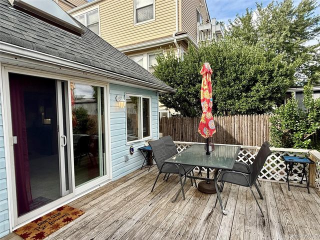 39 West Boulevard, East Rockaway, NY 11518