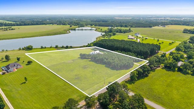 971 Edsel Deese Rd, Ashford, AL 36312