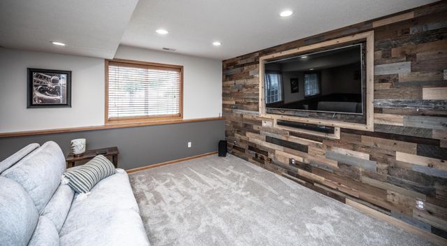 1107 Walnut Street, Farmington, MN 55024