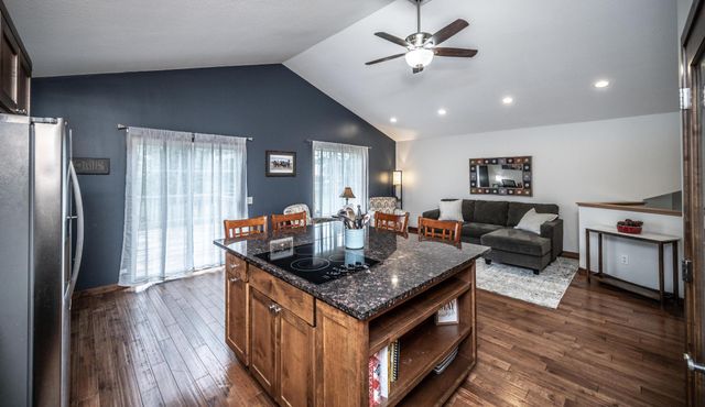 1107 Walnut Street, Farmington, MN 55024