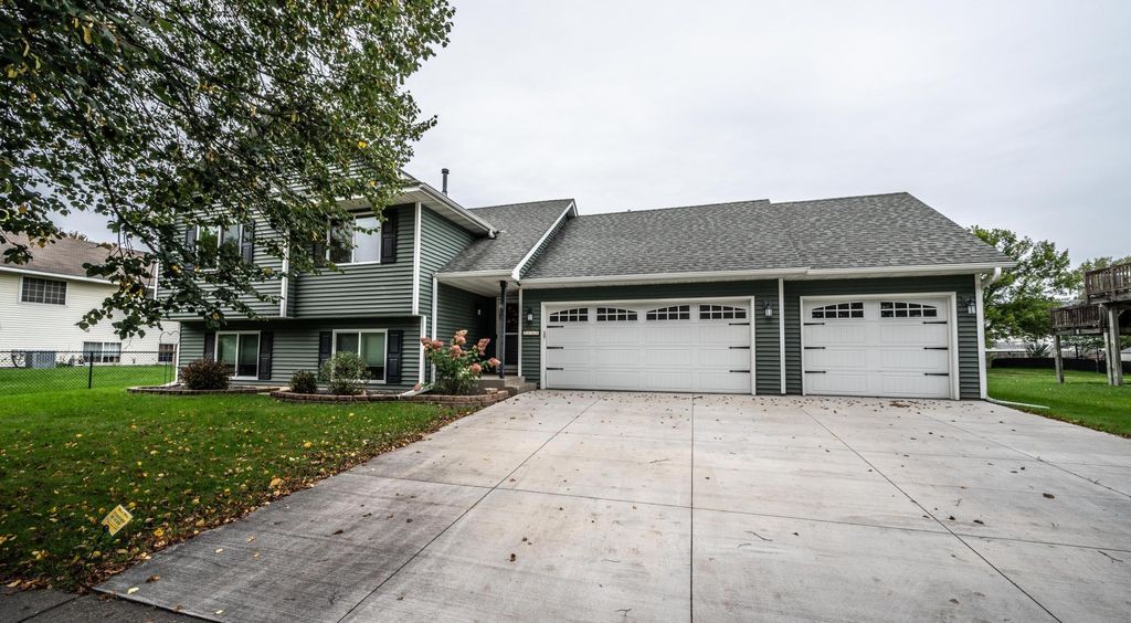 1107 Walnut Street, Farmington, MN 55024 — exterior