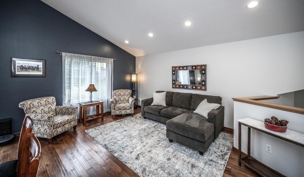 1107 Walnut Street, Farmington, MN 55024 — photo 4
