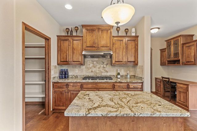 S38W27056 Cider Hills DRIVE, Waukesha, WI 53189