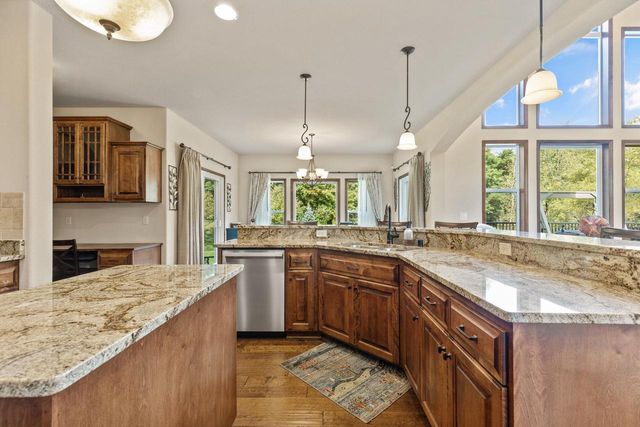 S38W27056 Cider Hills DRIVE, Waukesha, WI 53189