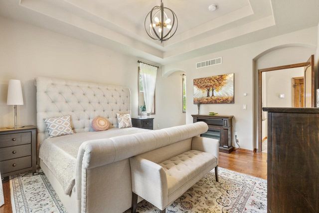 S38W27056 Cider Hills DRIVE, Waukesha, WI 53189