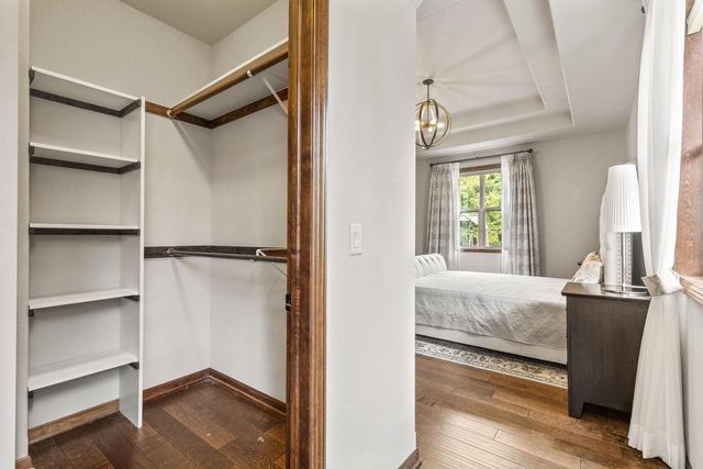 S38W27056 Cider Hills DRIVE, Waukesha, WI 53189