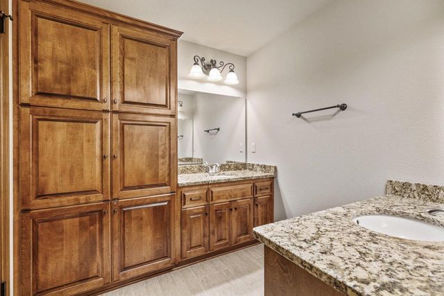 S38W27056 Cider Hills DRIVE, Waukesha, WI 53189