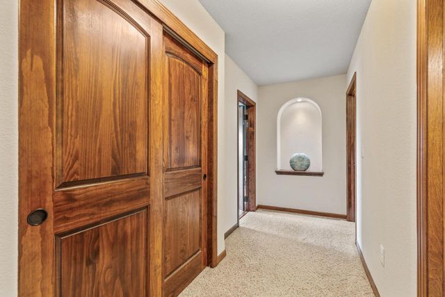 S38W27056 Cider Hills DRIVE, Waukesha, WI 53189