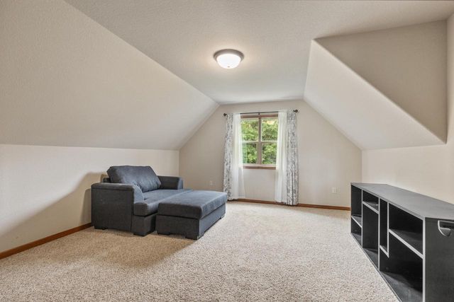 S38W27056 Cider Hills DRIVE, Waukesha, WI 53189