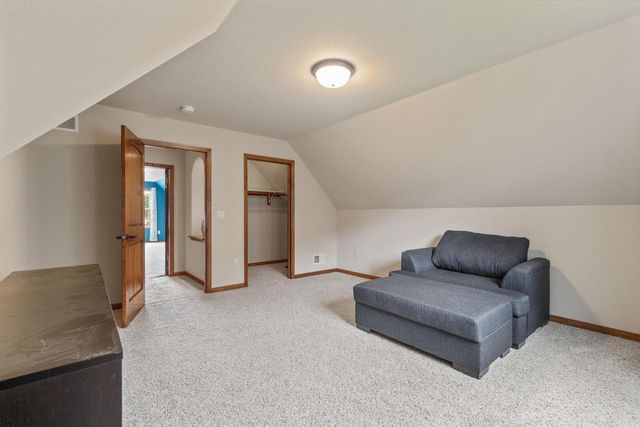 S38W27056 Cider Hills DRIVE, Waukesha, WI 53189