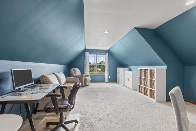 S38W27056 Cider Hills DRIVE, Waukesha, WI 53189