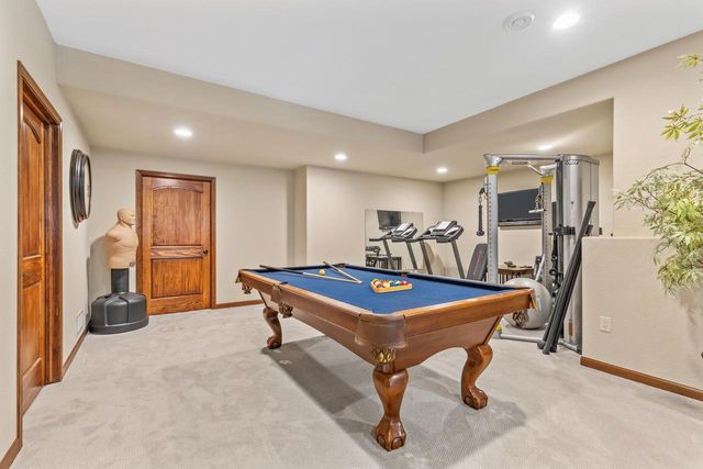 S38W27056 Cider Hills DRIVE, Waukesha, WI 53189