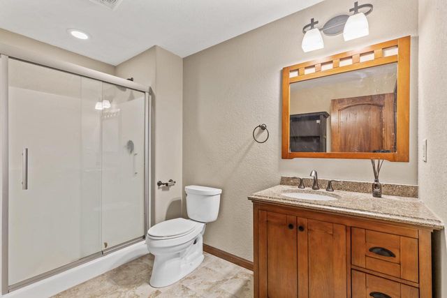 S38W27056 Cider Hills DRIVE, Waukesha, WI 53189