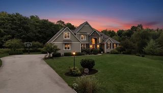 S38W27056 Cider Hills DRIVE, Waukesha, WI 53189