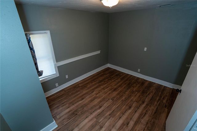 8122 N MARKS STREET, Tampa, FL 33604