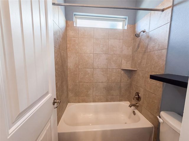 122 Bluehaw DR, Georgetown, TX 78628