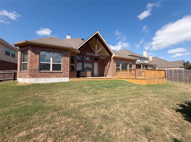 122 Bluehaw DR, Georgetown, TX 78628
