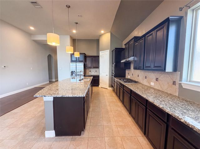 122 Bluehaw DR, Georgetown, TX 78628