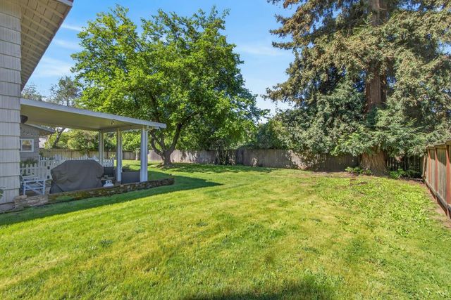 8037 N Lake Cir, Granite Bay, CA 95746